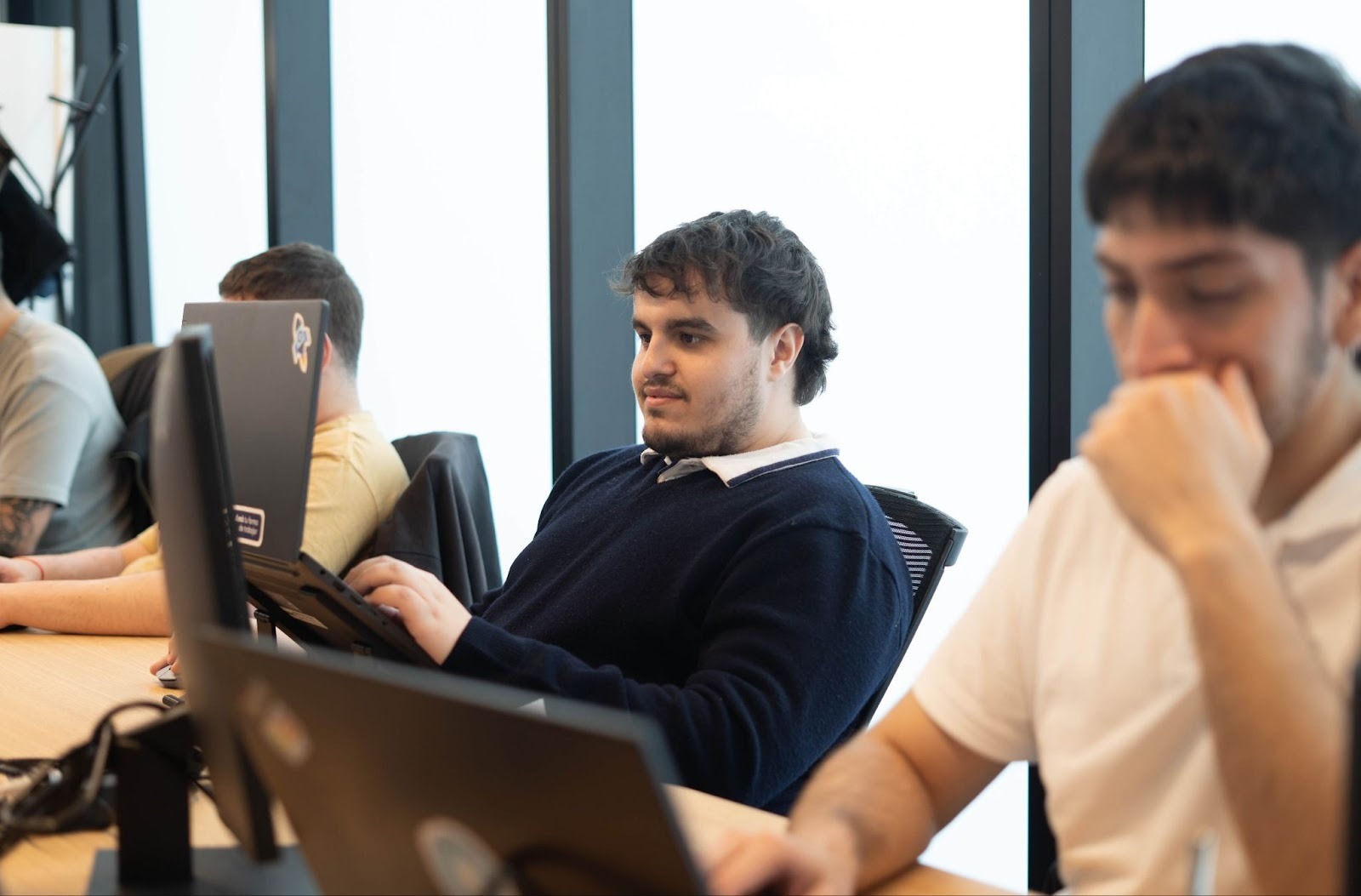 En este momento estás viendo Coworking Corporativo: ¿Por qué Cada Vez más Empresas lo Eligen?